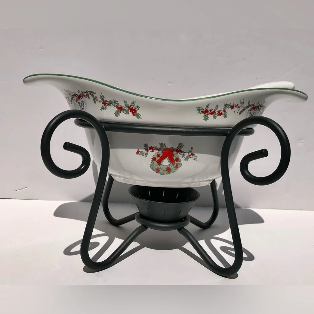 PFALZGRAFF HOLIDAY GRAVY SERVER W/LADLE & METAL STAND CHRISTMAS FINISH GLOSSY 45